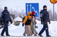 Finlandia zamknęła przejścia graniczne na swojej granicy z Rosją.