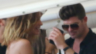 Zakochani Robin Thicke i April Love Geary romansują na wakacjach