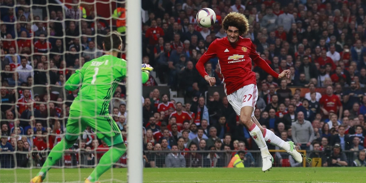 Belgijski piłkarz Marouane Fellaini zarażony koronawirusem