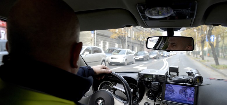 Rusza największa akcja policji. Do auta zajrzą z powierza i posypią się mandaty