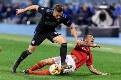 Słynny klub chce natychmiast kupić Damiana Kądziora