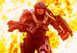 Tom Cruise wpadł w pętlę czasową. ZDJĘCIA z superprodukcji "Na skraju jutra"