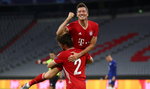 Genialny mecz Lewandowskiego. Dwa gole i dwie asysty z Chelsea