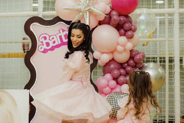 Elena Risteska i Sara Projkovska