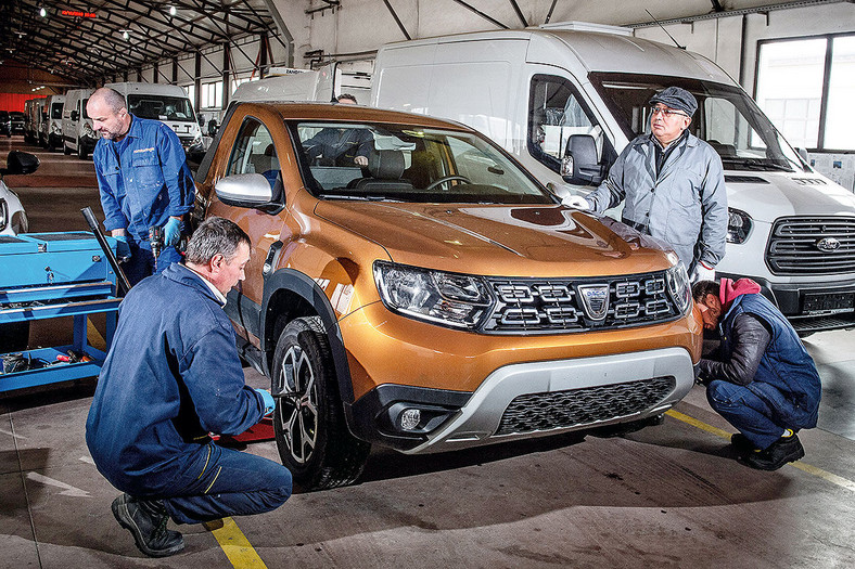  Dacia-Duster-Pickup- to na razie tylko prototyp, ale produkcja seryjna ma ruszyć już w marcu.