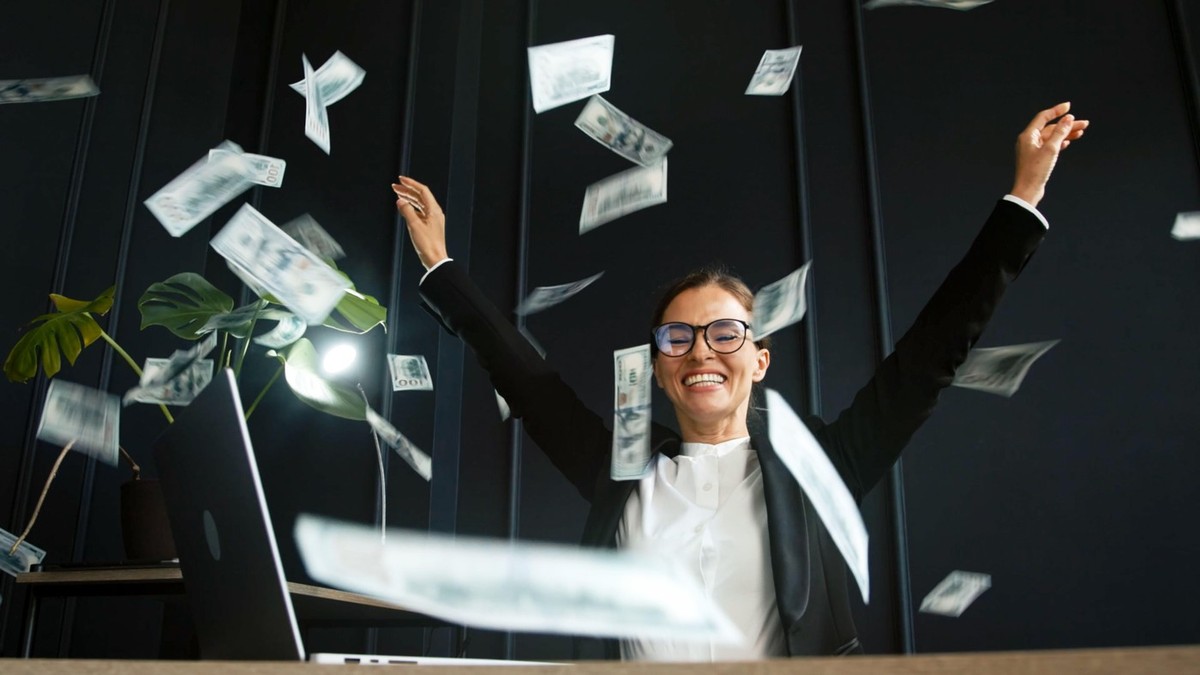 Ova 3 znaka uskoro će se kupati u parama: Stižu im novčani dobici o kojima su sanjali