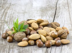 Siła orzechów. Wzmacniają pamięć, wydłużają życie