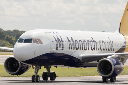 Kilkadziesiąt samolotów sprowadza klientów Monarch Airlines."To największa pokojowa misja repatriacyjna w historii"