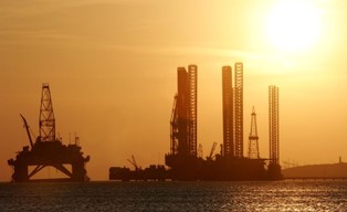 Kazachstan: Płoną trzciny na wybrzeżu Morza Kaspijskiego