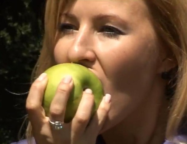 Zielone światło, jabłko i... lody. Nowy spot PSL