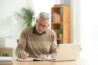 Wcześniejsza emerytura. Kto może skorzystać ze świadczenia znacznie szybciej?