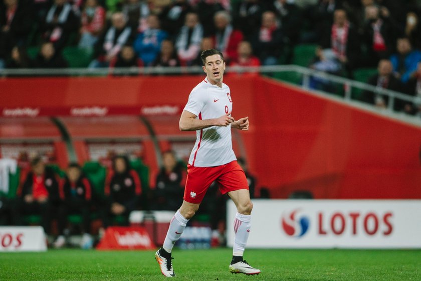 Robert Lewandowski bohaterem piosenki. Jagoda zrobiła hit na Euro!?