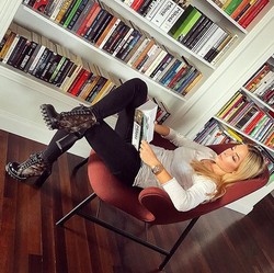 Jak mieszka Ewa Chodakowska? Zobacz jej luksusowy apartament w Warszawie [ZDJĘCIA]