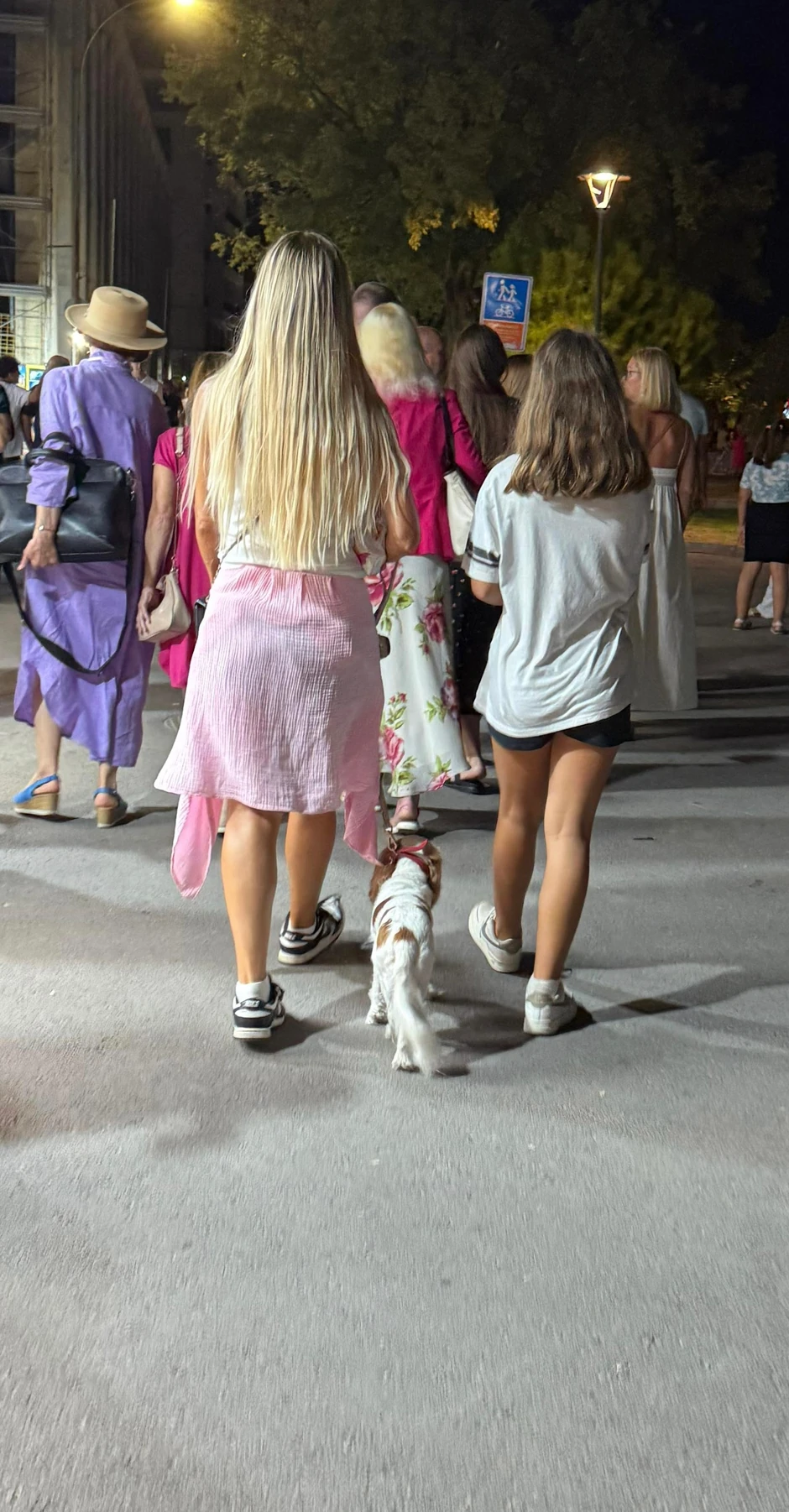 Vesna Đogani sa ćerkom, paparaco