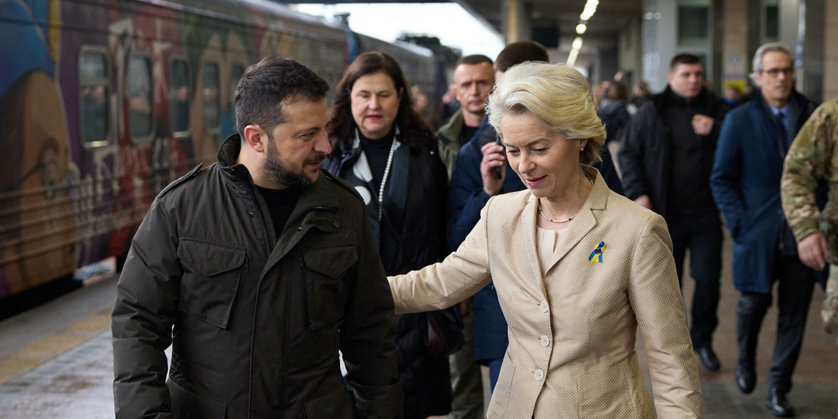 Prezydent Ukrainy Wołodymyr Zełenski i szefowa KE Ursula von der Leyen.