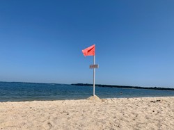 Śmierć 11-letniej dziewczynki na plaży. Sekcja zwłok wyjaśni przyczyny