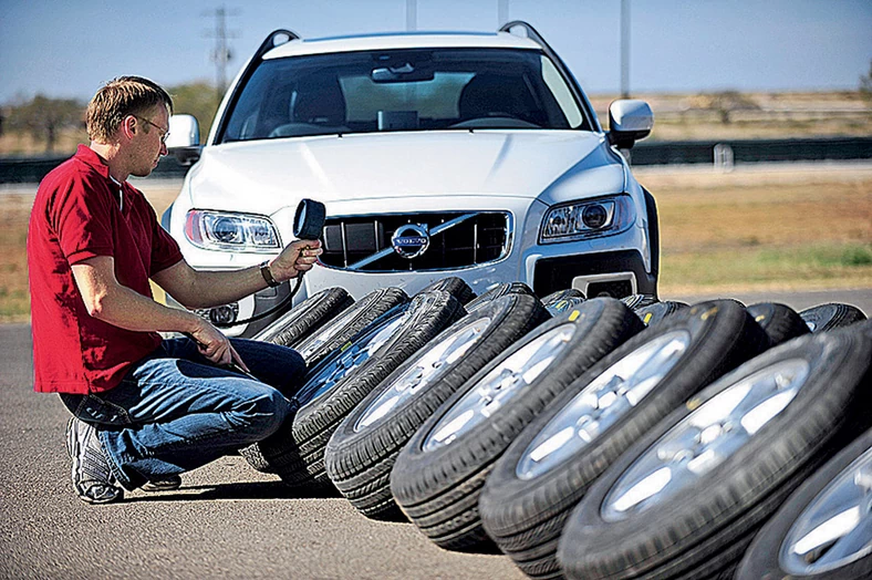 Test opon letnich 215/65 R 16: przejechać bezpiecznie przez lato