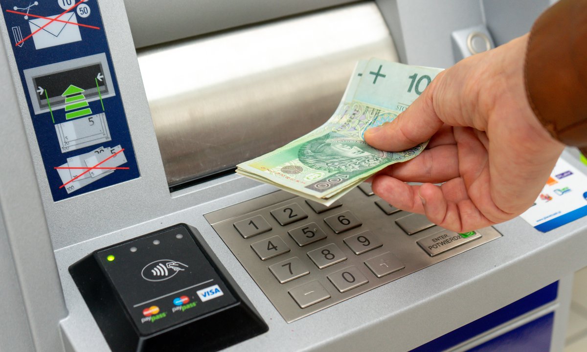 Wpłacasz taką kwotę we wpłatomacie? Możesz mieć kłopoty