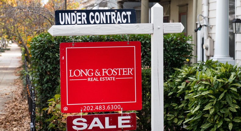 Mortgage applications have tumbled as interest rates have risen.SAUL LOEB/Getty Images