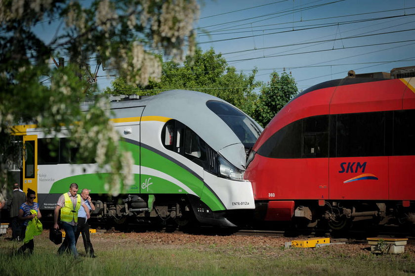 Czołowe zderzenie pociągów w Warszawie