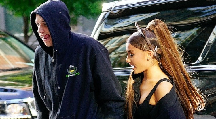 Ariana és Pete Davidson