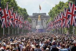 Brytyjscy podatnicy płacą na monarchię ponad 50 mln funtów. Polski prezydent kosztuje niewiele mniej