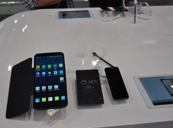 Smartfony pływające, na pilota, z ekranem na krawędzi... Dziwactwa z berlińskich targów IFA