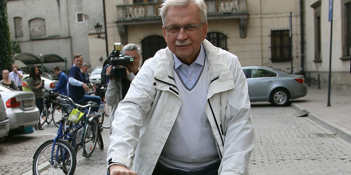 Tadeusz Trzmiel na rowerze