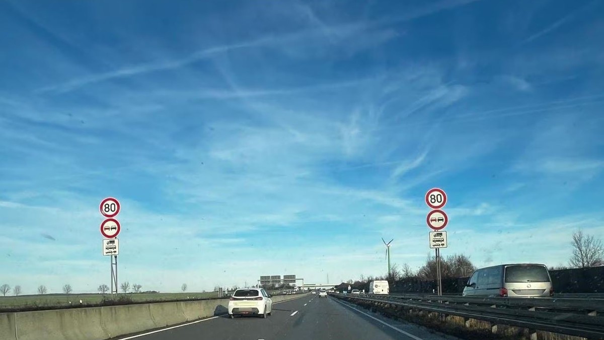 Saobraćajni znak koji zbunjuje vozače u Nemačkoj