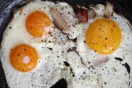 U jaja za doručak uvek dodajte ovo povrće, topi salo kao od šale
