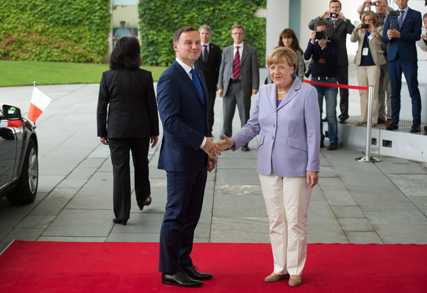 Angela Merkel odpowiada Andrzejowi Dudzie: Nie wolno podważać umowy NATO-Rosja