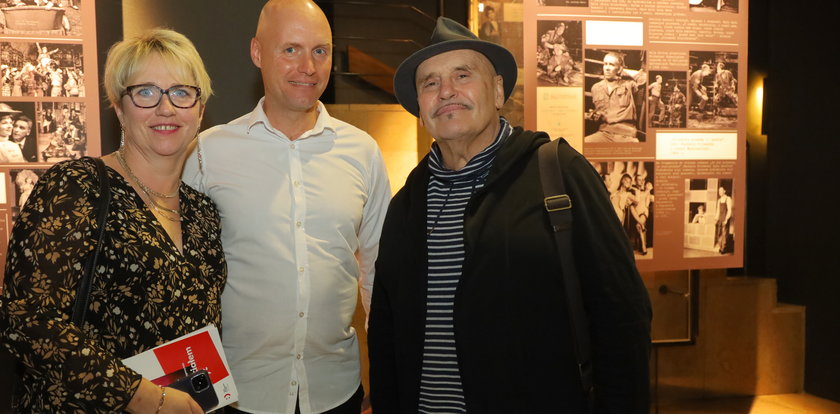 Krzysztof Krawczyk Junior i Marian Lichtman zobaczyli spektakl o Krzysztofie Krawczyku.  Podobał im się?