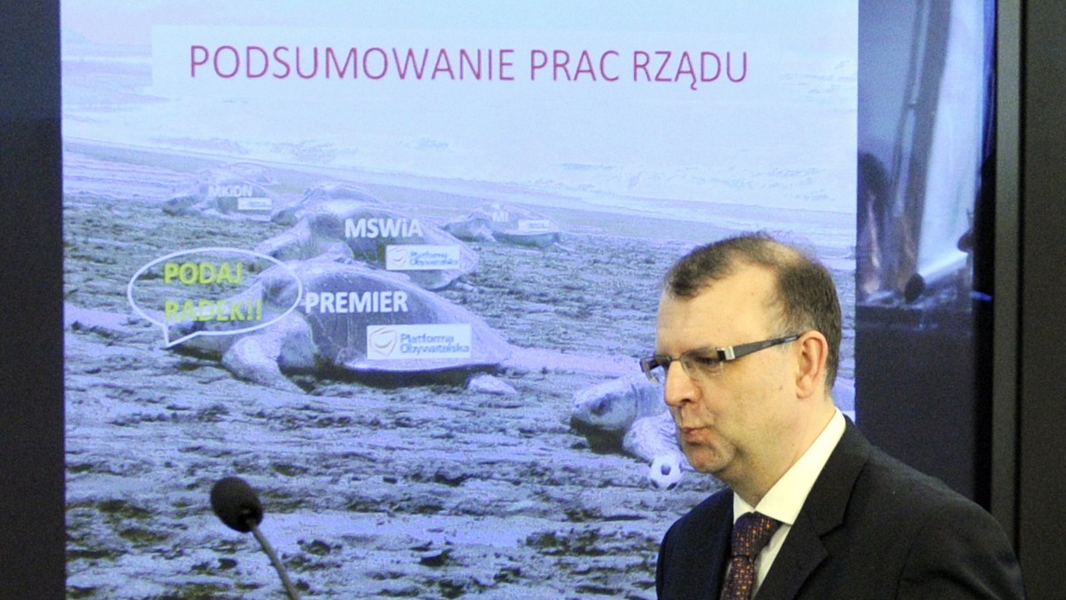 Spośród 33 projektów ustaw wdrażających prawo europejskie, które miały trafić do Sejmu w pierwszym kwartale 2011 roku, znalazły się tam tylko dwa - mówią politycy PiS. Ich zdaniem "żółwie idą szybciej niż rząd we wdrażaniu dyrektyw europejskich".