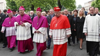 Siła Kościoła była siłą PiS, kryzys Kościoła jest kryzysem PiS [OPINIA]