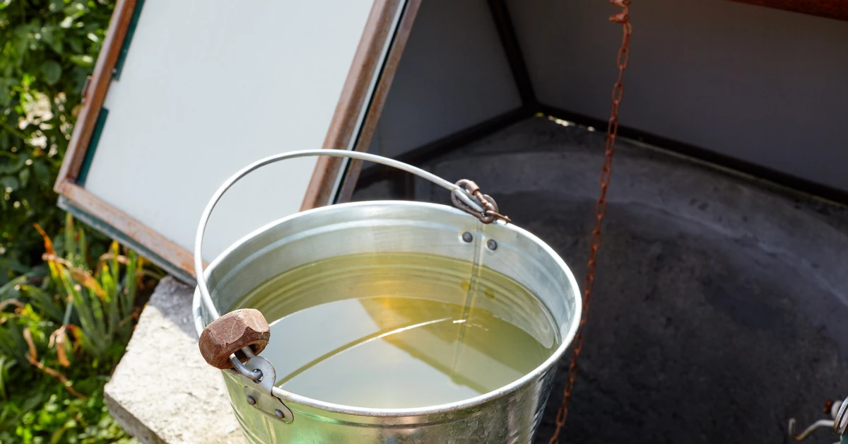 7,5 tys. zł kary za wodę na posesji. Kiedy potrzebujesz pozwolenia wodnoprawnego?