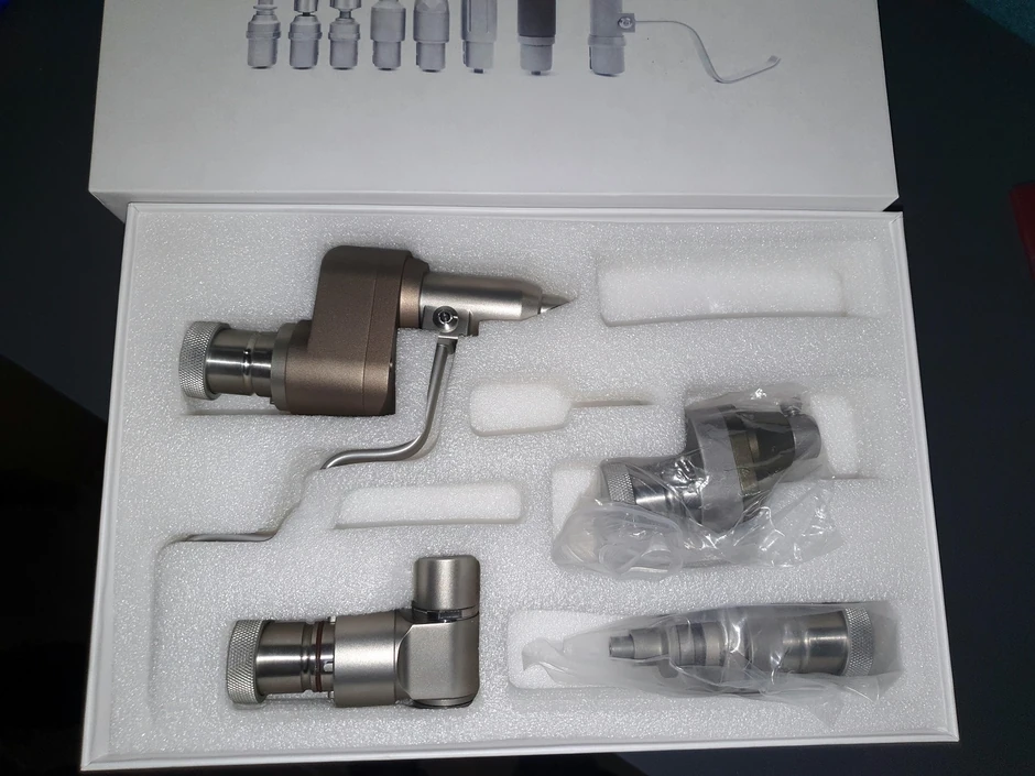 Zaplenjena oprema za veterinare