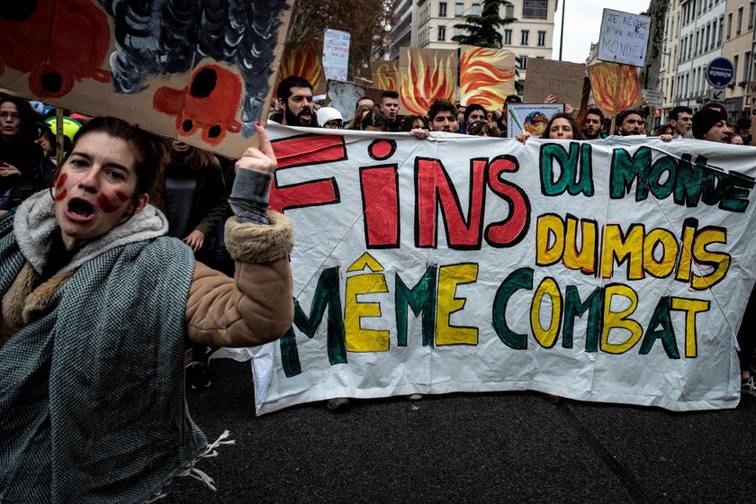 Zamieszki we Francji. Aresztowania na masową skalę!