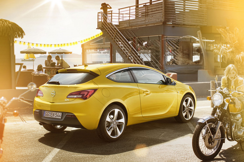 Astra GTC: sportowy Opel z Polski