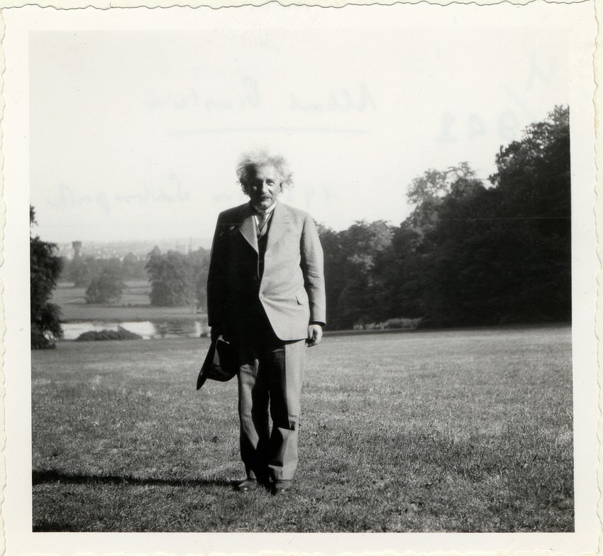Albert Ajnštajn