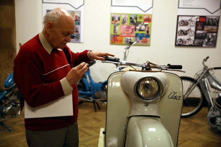 Polski skuter OSA. <br><br>(mr) PAP/Tomasz Gzell