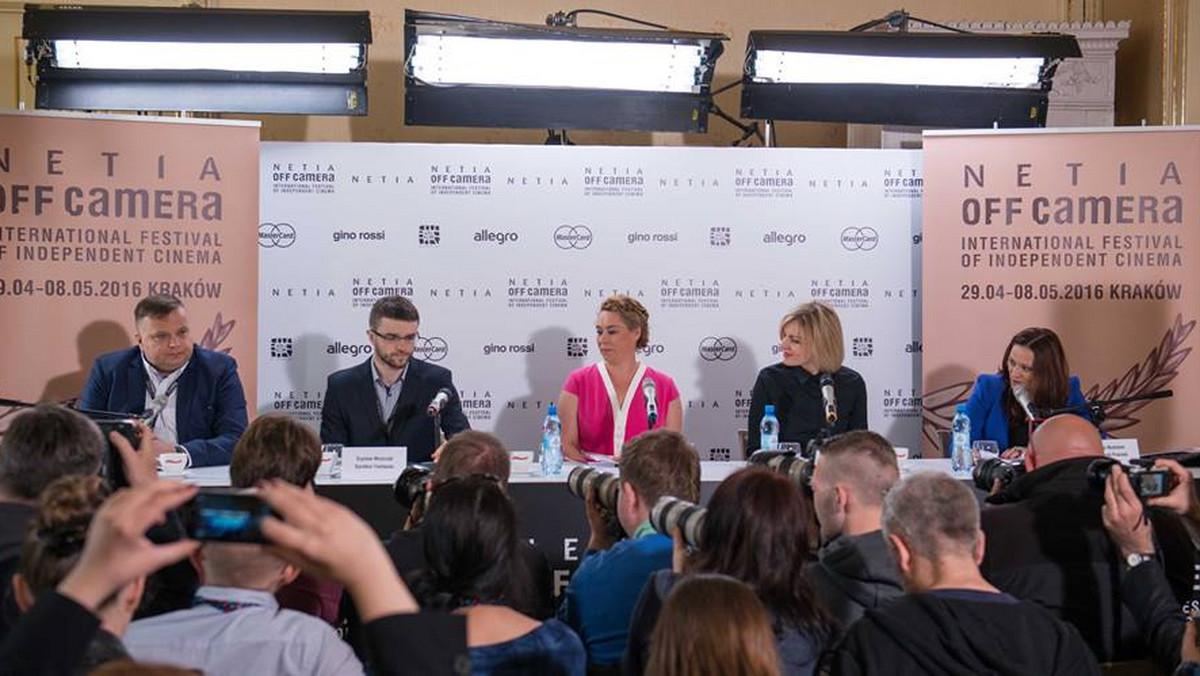 "Poczuj to na własnej skórze": pod takim hasłem startuje tegoroczna, 9. edycja festiwalu Netia Off Camera w Krakowie. 100 filmów podzielonych na dziesięć sekcji, 300 gości z całego świata i nagrody o łącznej sumie ponad 1,5 miliona złotych - jeden z największych festiwali kina niezależnego w Europie z roku na rok nabiera coraz większego rozmachu.