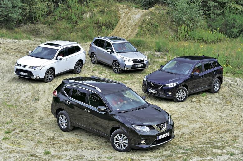 Porównanie Nissan XTrail walczy z Mazdą CX5, Mitsubishi