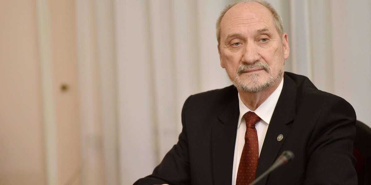 Macierewicz: Rosja przyznała się, że przyczyny katastrofy smoleńskiej nie zostały wyjaśnione