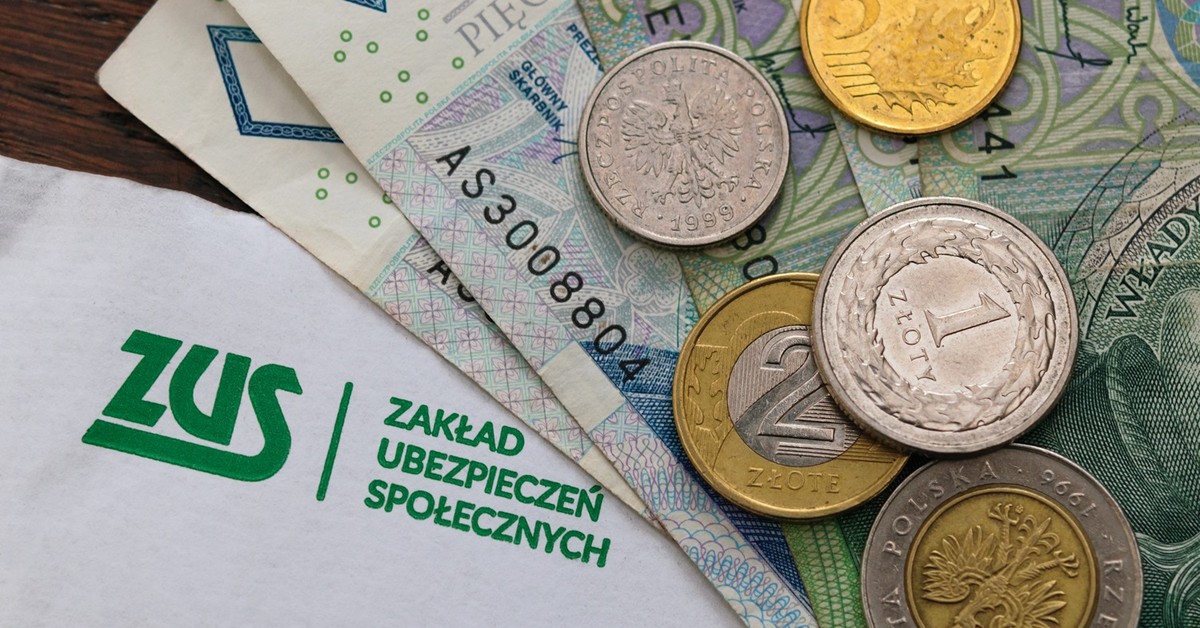 ZUS wypłaci 656 zł od marca. Kto dostanie specjalny dodatek?