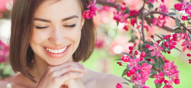 Cholesterol, bursztyn, a może lucerna? Nieoczywiste składniki kosmetyków, które spodobają się cerze