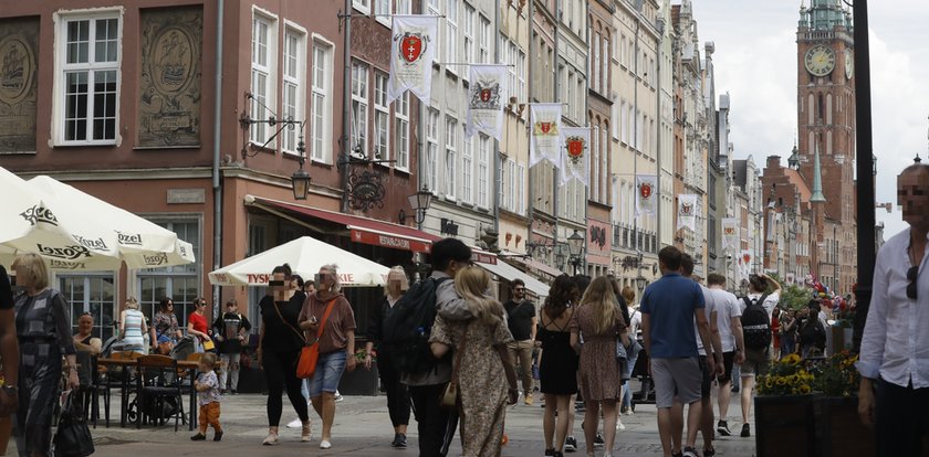 Tak Polacy spędzali długi weekend. Trójmiasto oblężone przez turystów. "Zjechało tu chyba z pół Polski"[ZDJĘCIA]