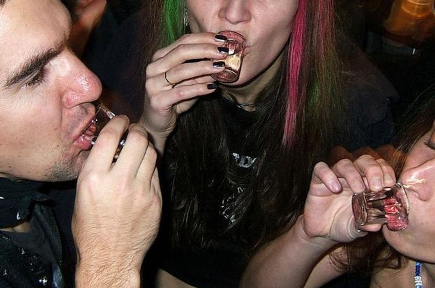 Kako alkohol zapravo utiče na sposobnost donošenja odluka?