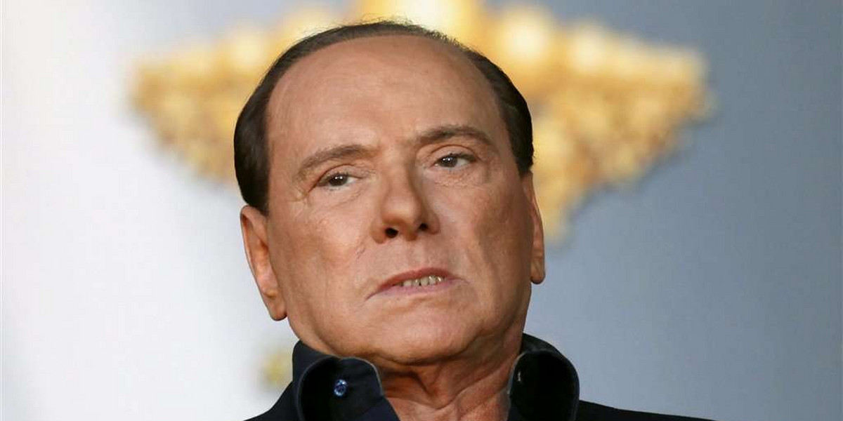 Berlusconi odchodzi