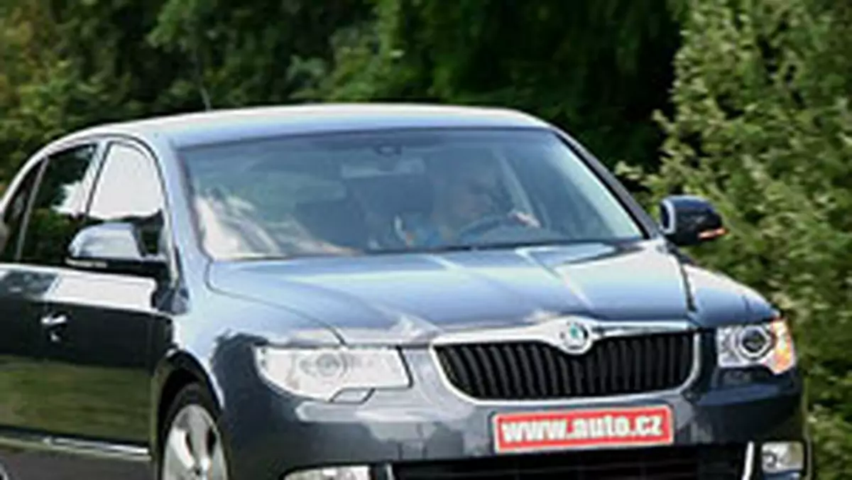 Test: Škoda Superb 1,8 TSI - luksus po czesku