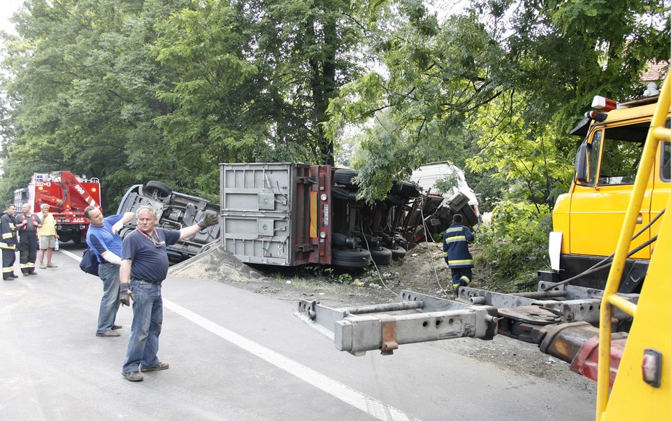 KATOWICE TIR PRZEDSZKOLE WYPADEK